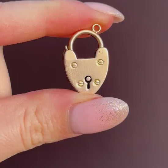 Antique Edwardian 15ct Gold Heart Padlock Pendant