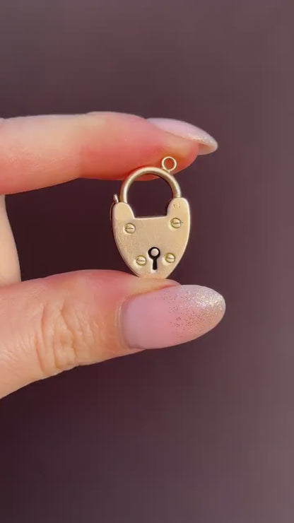 Antique Edwardian 15ct Gold Heart Padlock Pendant
