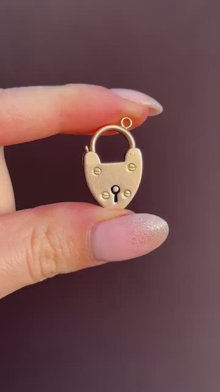 Antique Edwardian 15ct Gold Heart Padlock Pendant