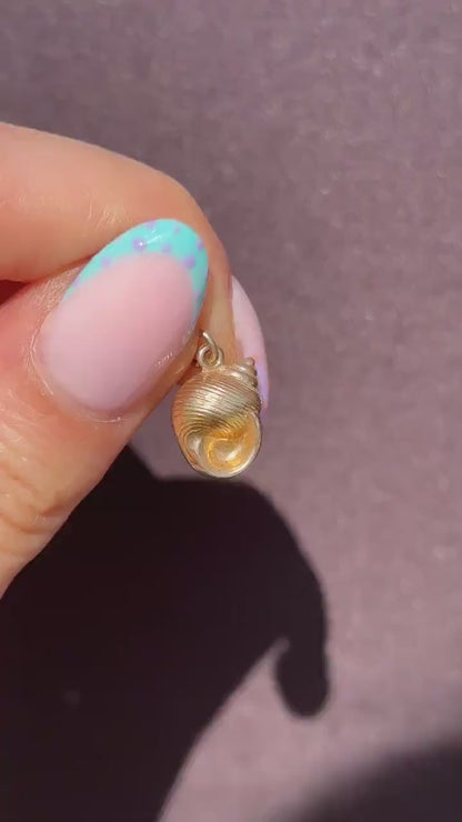 Vintage 9ct Gold Seashell Shell Charm Pendant