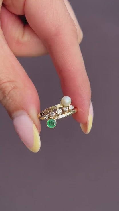 Vintage Emerald Pearl and Diamond 14ct 14k Yellow Gold Bypass Twist Ring