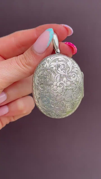 Antique Victorian Sterling Silver Oval Engraved Photo Locket Pendant