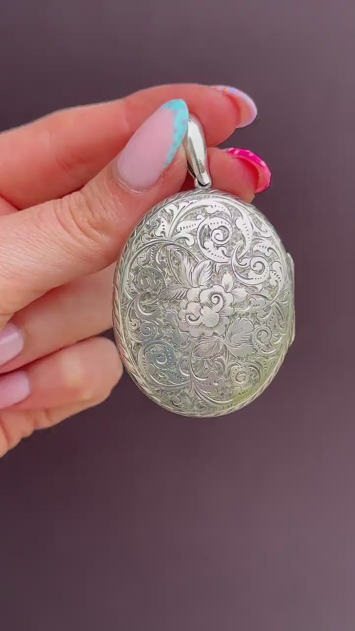 Antique Victorian Sterling Silver Oval Engraved Photo Locket Pendant