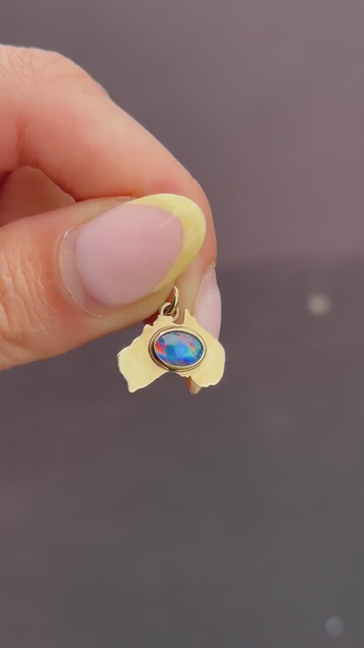 Antique Black Opal Triplet 9ct Gold Australia Travel Charm Pendant