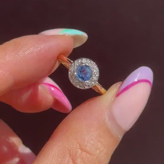 Vintage Blue Sapphire and Diamond Round Cluster Halo 18ct Gold Ring
