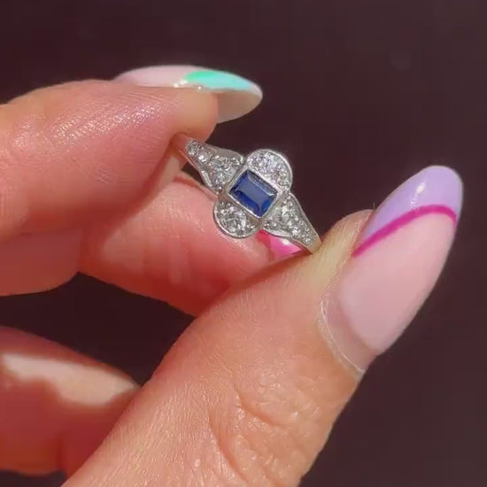 Art Deco Blue Sapphire and Diamond Platinum Ring