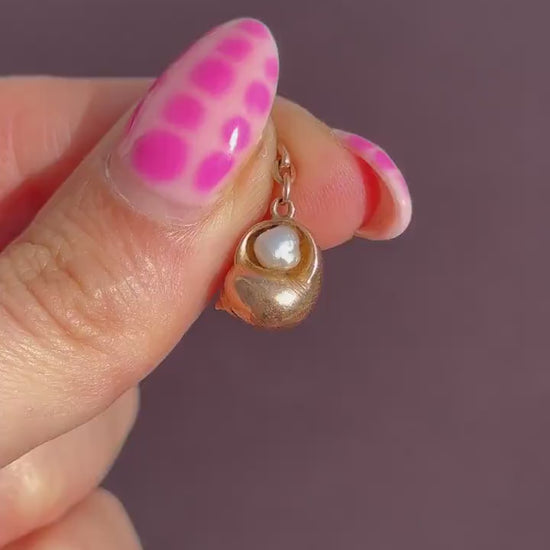 Antique 9ct Gold Pearl Shell Seashell Charm Pendant