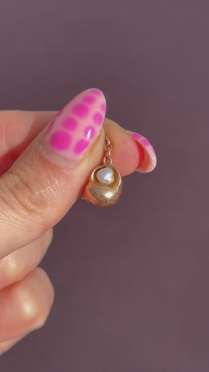 Antique 9ct Gold Pearl Shell Seashell Charm Pendant