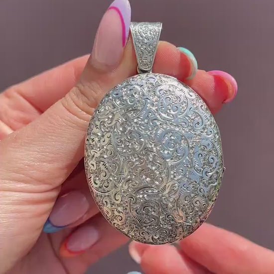 Antique Victorian Sterling Silver Oval Engraved Photo Locket Pendant