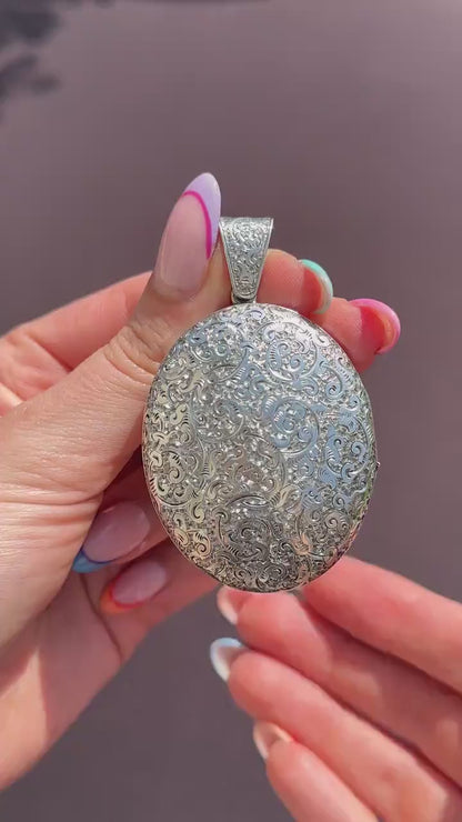 Antique Victorian Sterling Silver Oval Engraved Photo Locket Pendant
