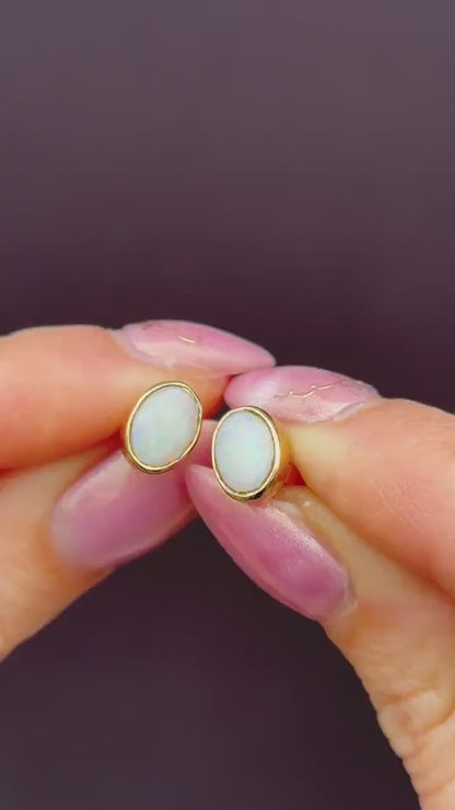 Vintage Natural Opal Oval Yellow Gold Stud Earrings