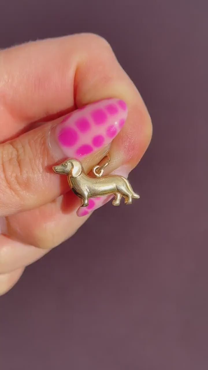 Vintage 9ct Gold Dachshund Dog Charm Pendant - Dated 1967