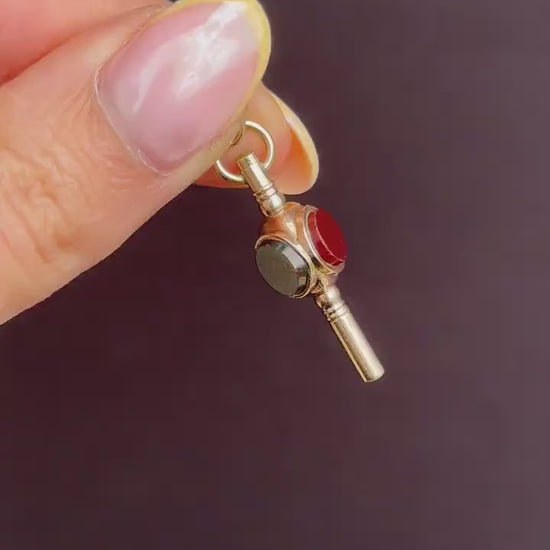 Antique 9ct Gold Sardonyx, Carnelian and Bloodstone Triple Sided Watch Key Pendant