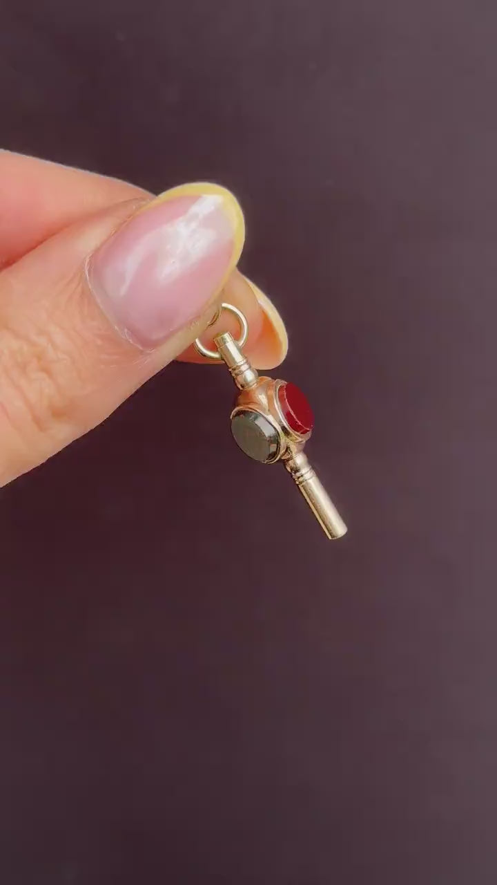 Antique 9ct Gold Sardonyx, Carnelian and Bloodstone Triple Sided Watch Key Pendant