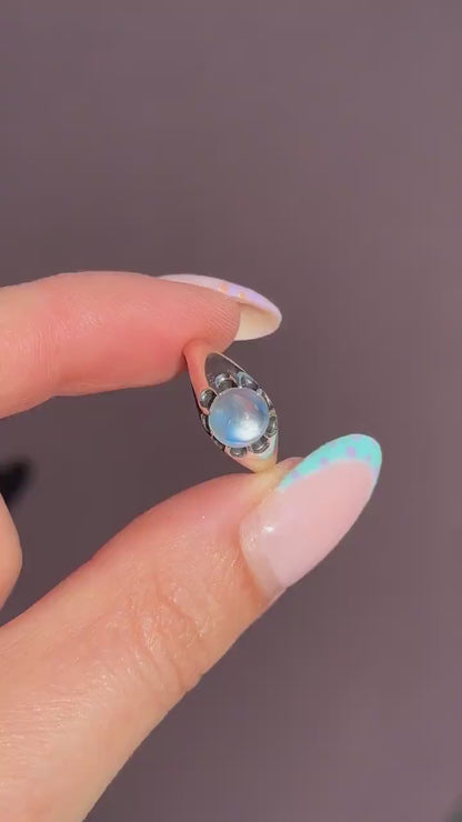 Antique 1.03ct Moonstone Oval Cabochon Sterling Silver Ring