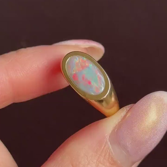 1.50ct Black Opal Solitaire 18ct Yellow Gold Signet Ring - 7.8g