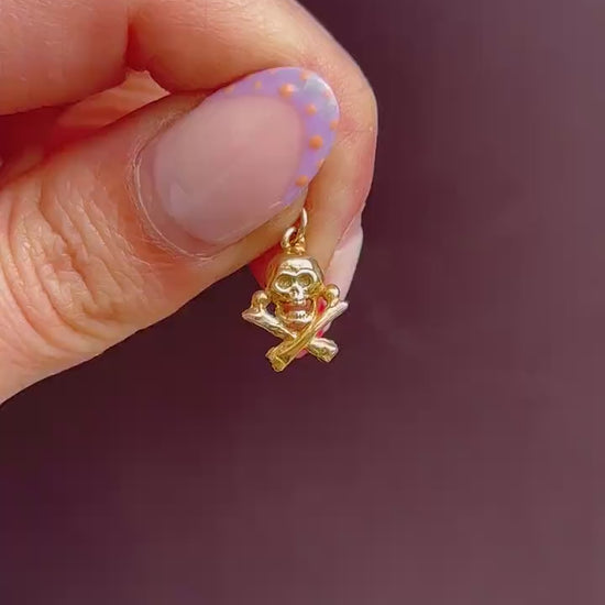 Vintage Skull Crossbones 'Jolly Roger' 9ct Gold Charm