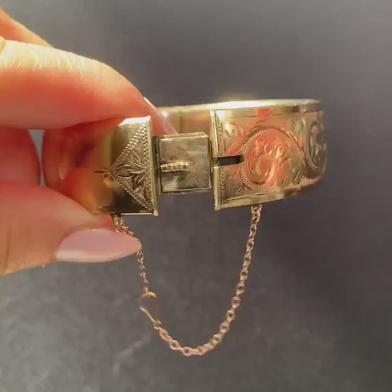 Vintage 9CT Gold Metal Core Engraved Bangle Bracelet