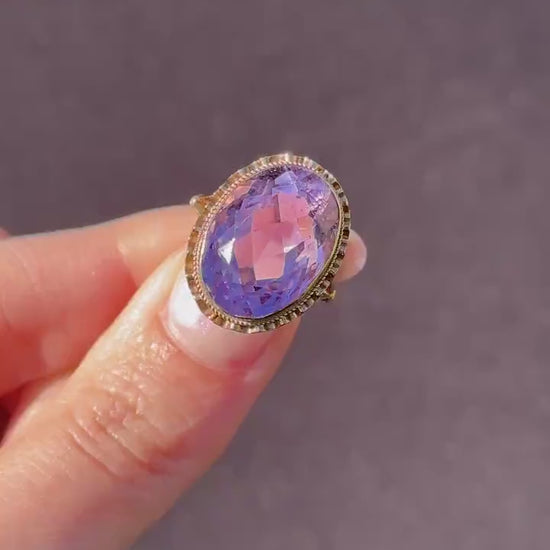 Vintage 10.61ct Oval Cut Large Amethyst Solitaire Gold Cocktail Ring