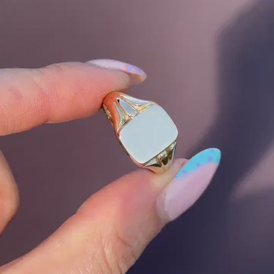 Vintage Solid 9ct Gold Plain Rectangle Signet Ring | Birmingham 1971