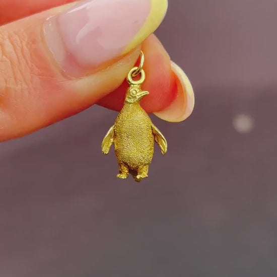 Vintage Solid 9ct Yellow Gold Penguin Charm | Dated 1974