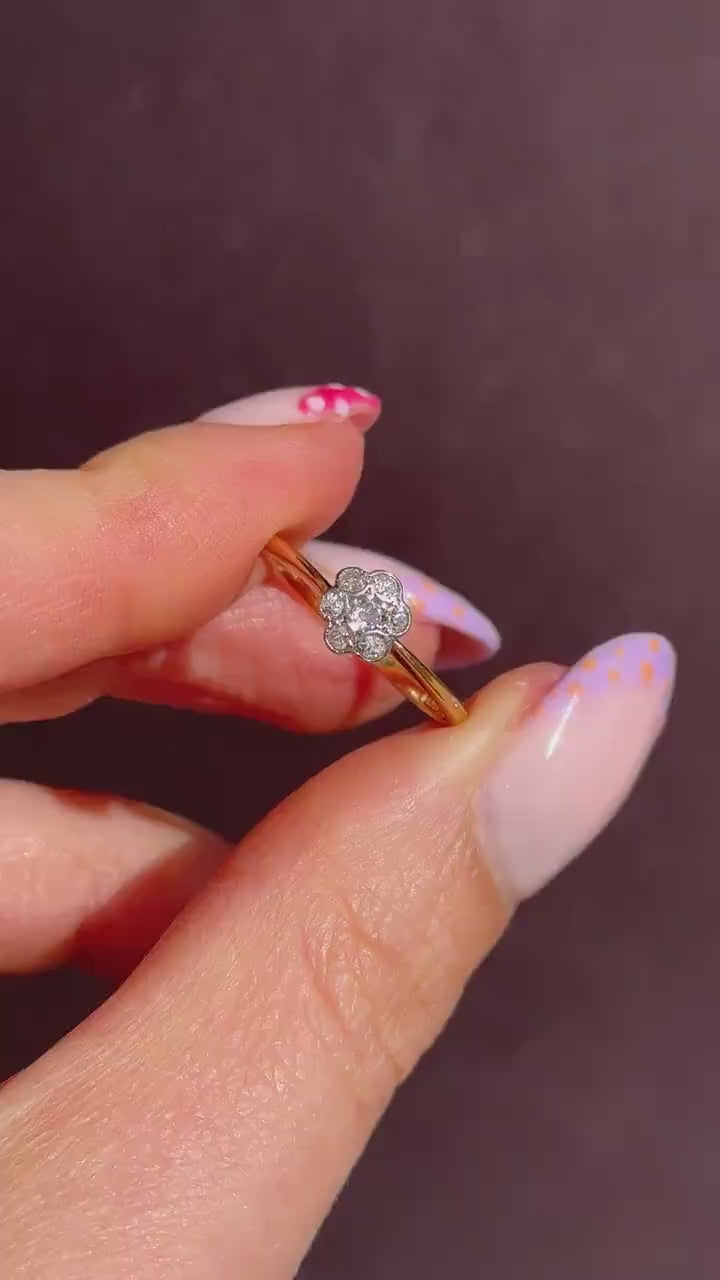 Antique Diamond Cluster Daisy 18ct Gold Ring