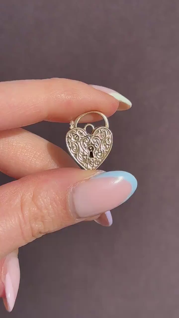 Vintage 9ct Yellow Gold Engraved Fancy Heart Padlock Charm Pendant
