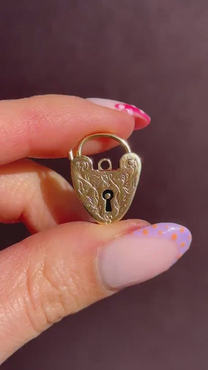 Vintage 9ct Yellow Gold Engraved Fancy Heart Padlock Charm Pendant