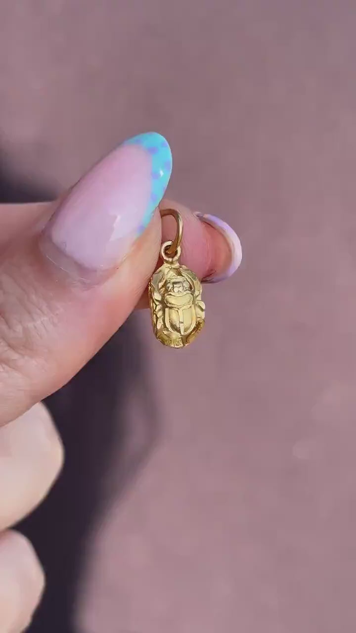 Vintage Egyptian Scarab Beetle 18ct Yellow Gold Charm Pendant