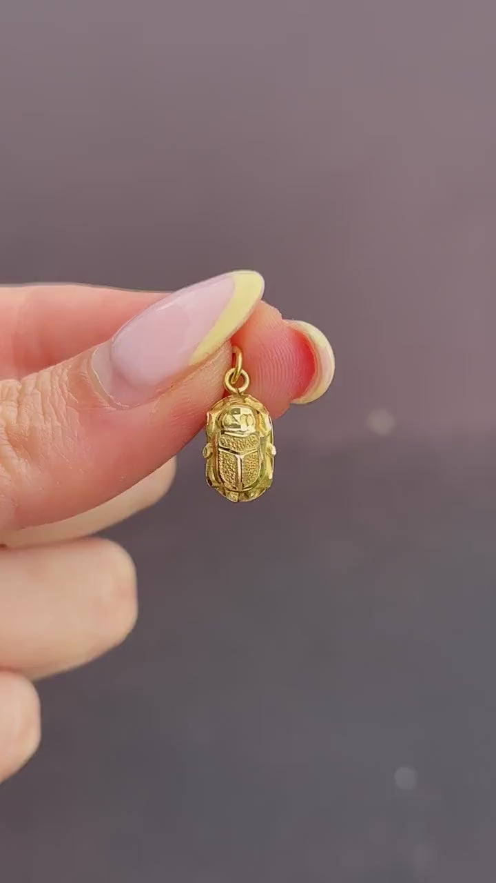 Vintage Egyptian Scarab Beetle 18ct Yellow Gold Charm Pendant