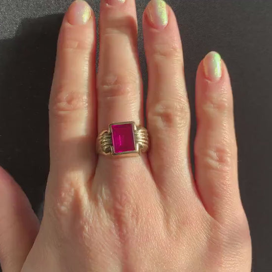 Art Deco Synthetic Ruby 10ct 10K Yellow Gold Signet Ring | c.1920