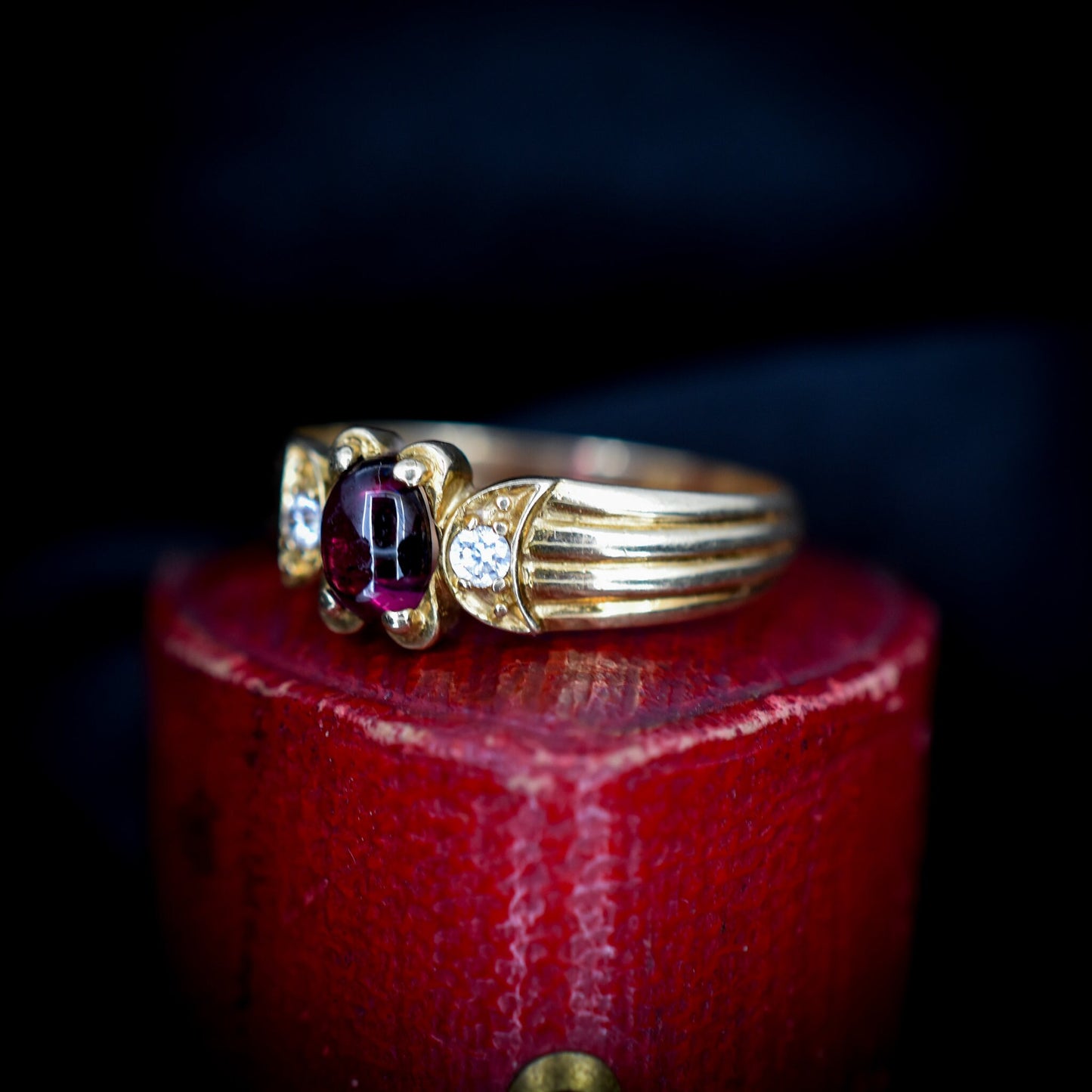 Vintage Cabochon Garnet and Paste 14ct 14K Yellow Gold Ring