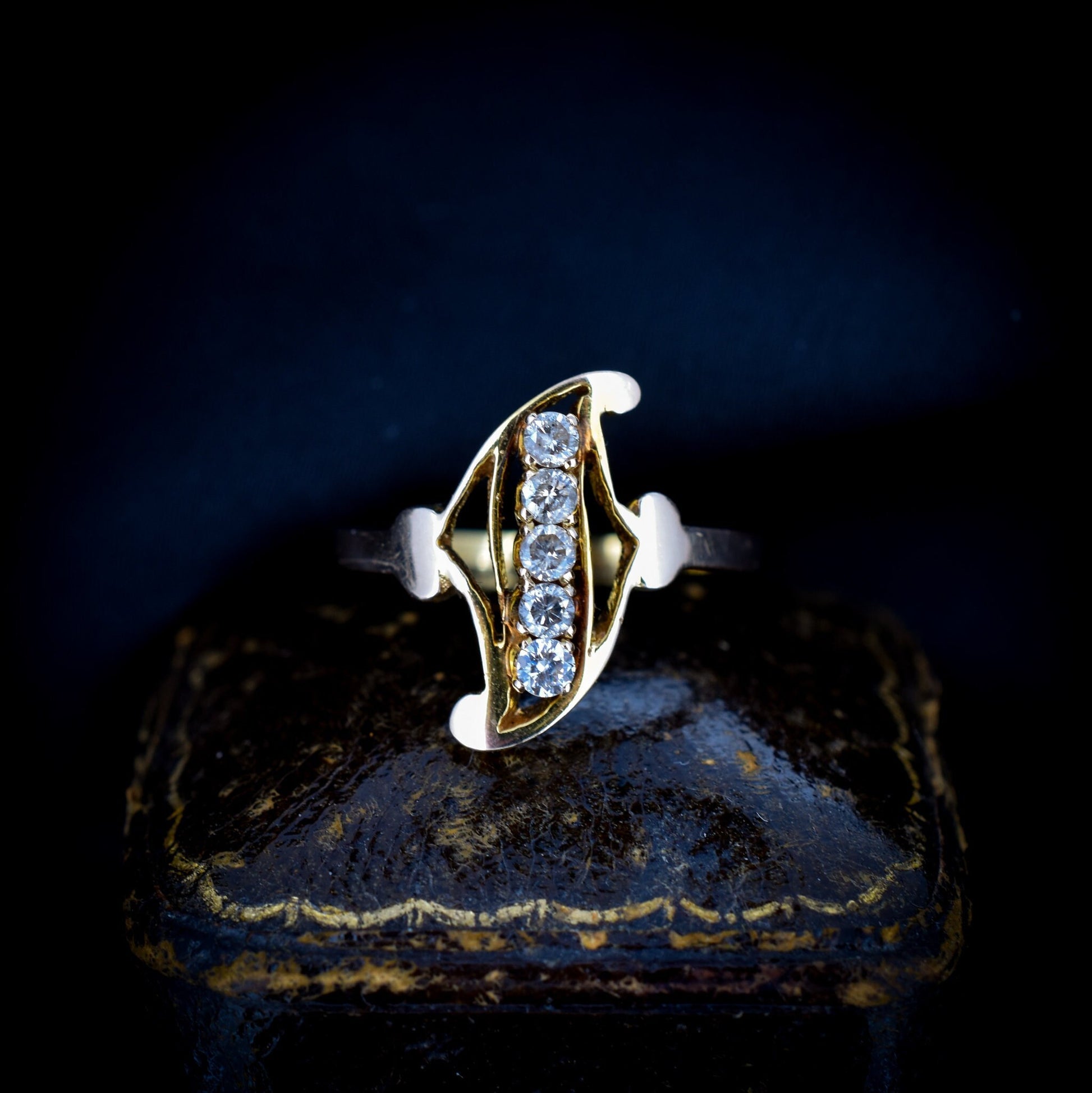 Vintage Art Nouveau Style Diamond Row Twist 14ct 14K Yellow Gold Ring