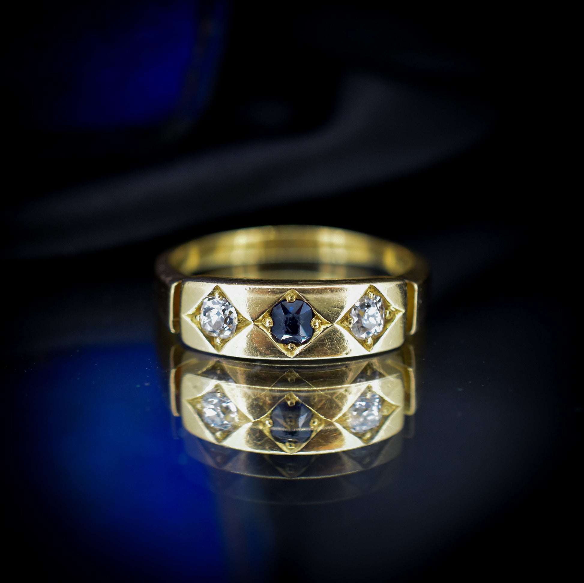 Antique Diamond and Blue Sapphire 18ct 18K Yellow Gold Gypsy Ring Band