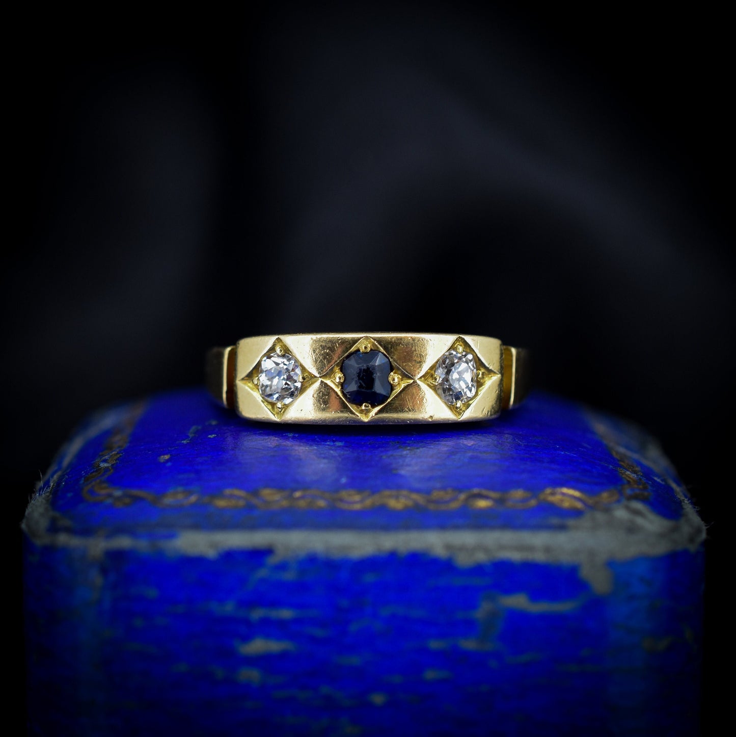 Antique Diamond and Blue Sapphire 18ct 18K Yellow Gold Gypsy Ring Band