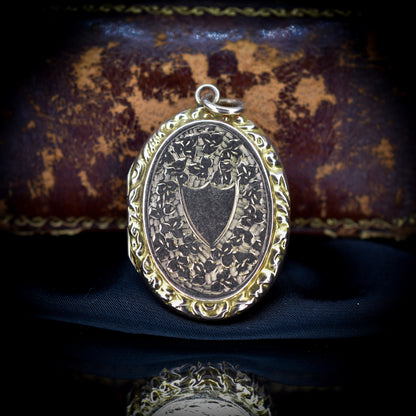 Antique Ivy 9ct 9K Gold Engraved Oval Photo Locket Pendant - Edwardian