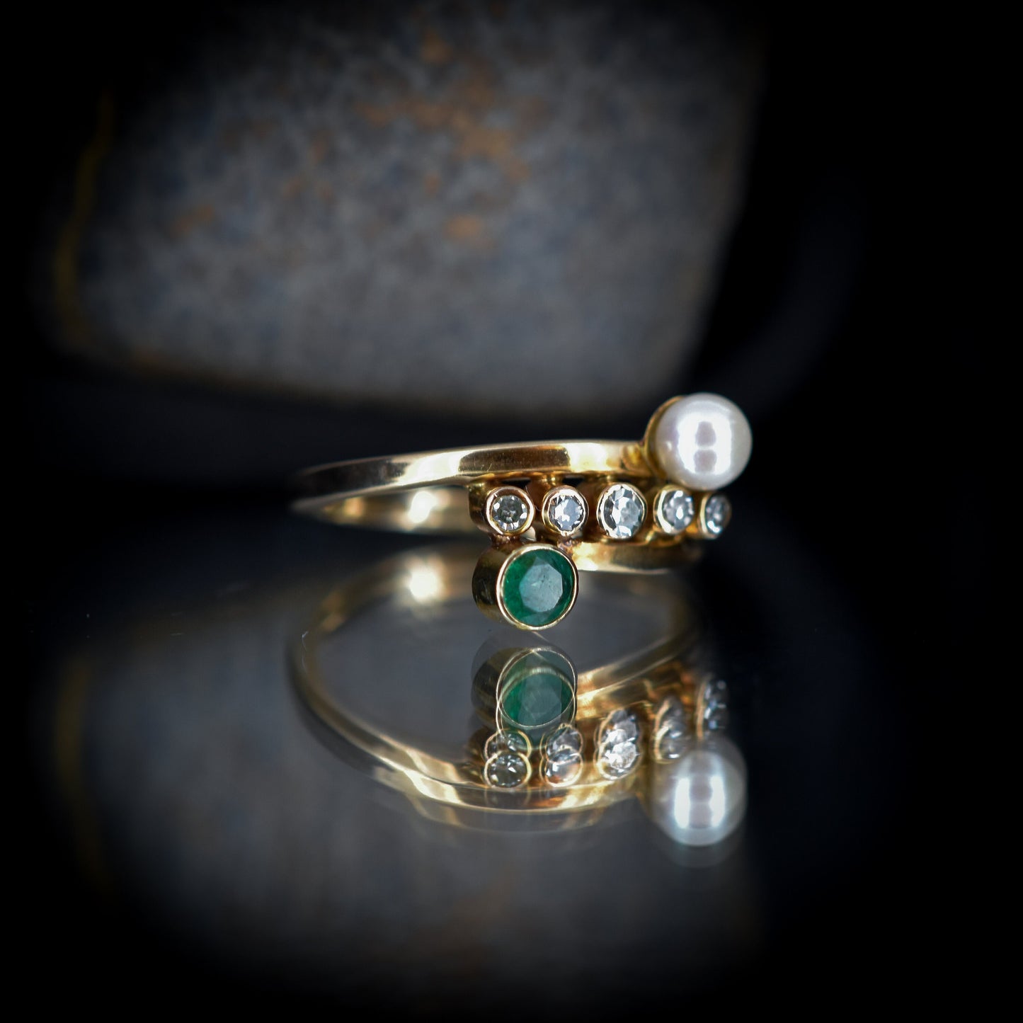 Vintage Emerald Pearl and Diamond 14ct 14k Yellow Gold Ring