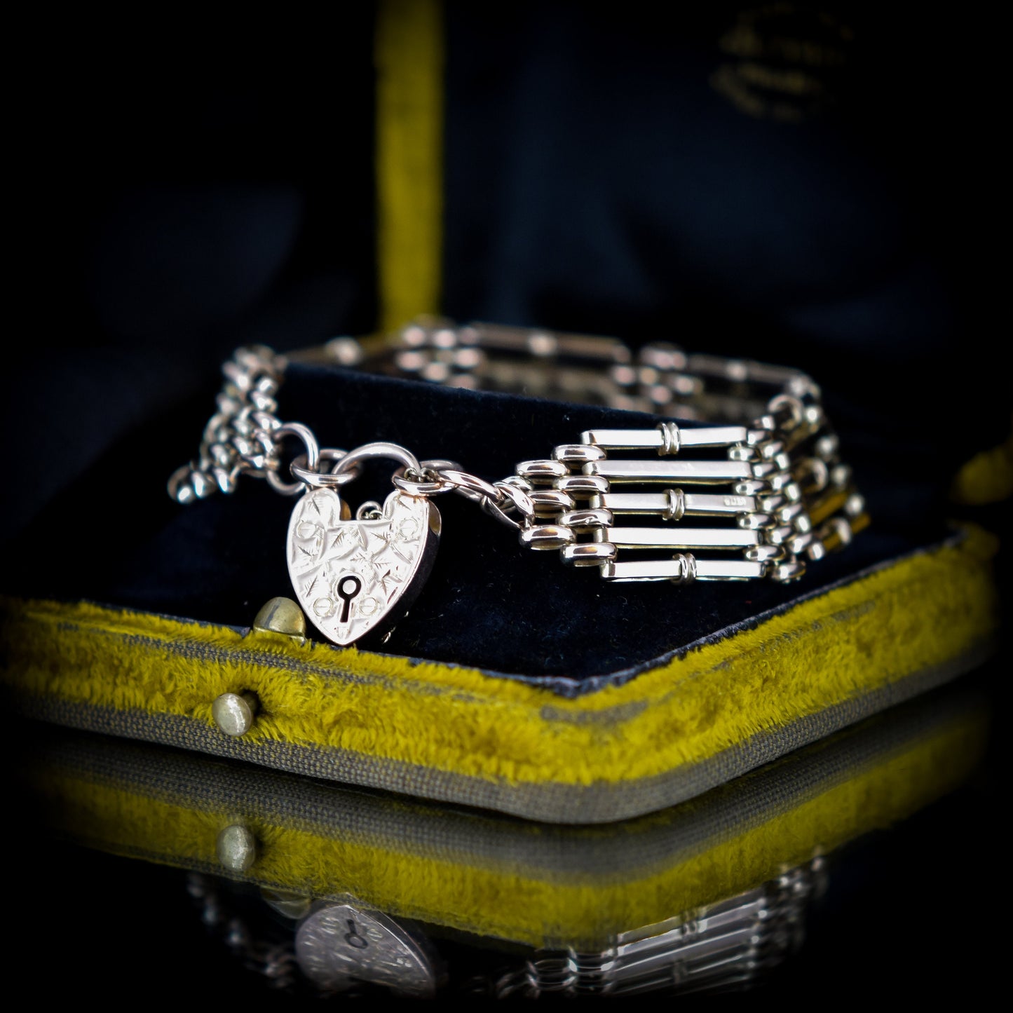Antique Edwardian 9ct 9K Gold Heart Padlock Fancy Gate Bracelet | C.1900