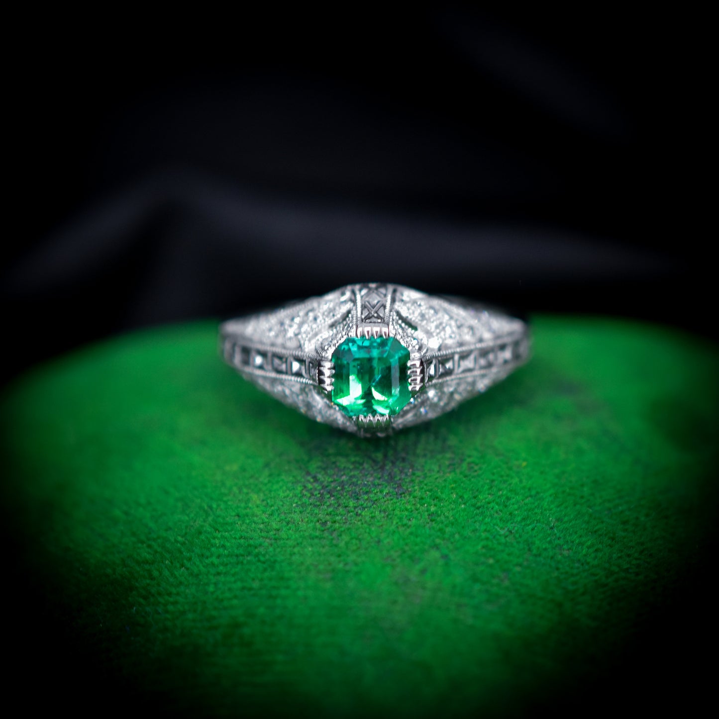 Emerald and Diamond Cocktail Platinum Ring | Art Deco Style