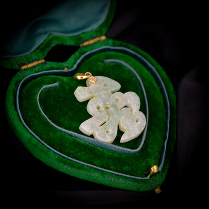 Vintage Green Jade Chinese 14ct 14K Yellow Gold Drop Pendant