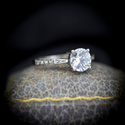Pre-loved CZ Solitaire with Accents 9ct 9K White Gold Engagement Ring