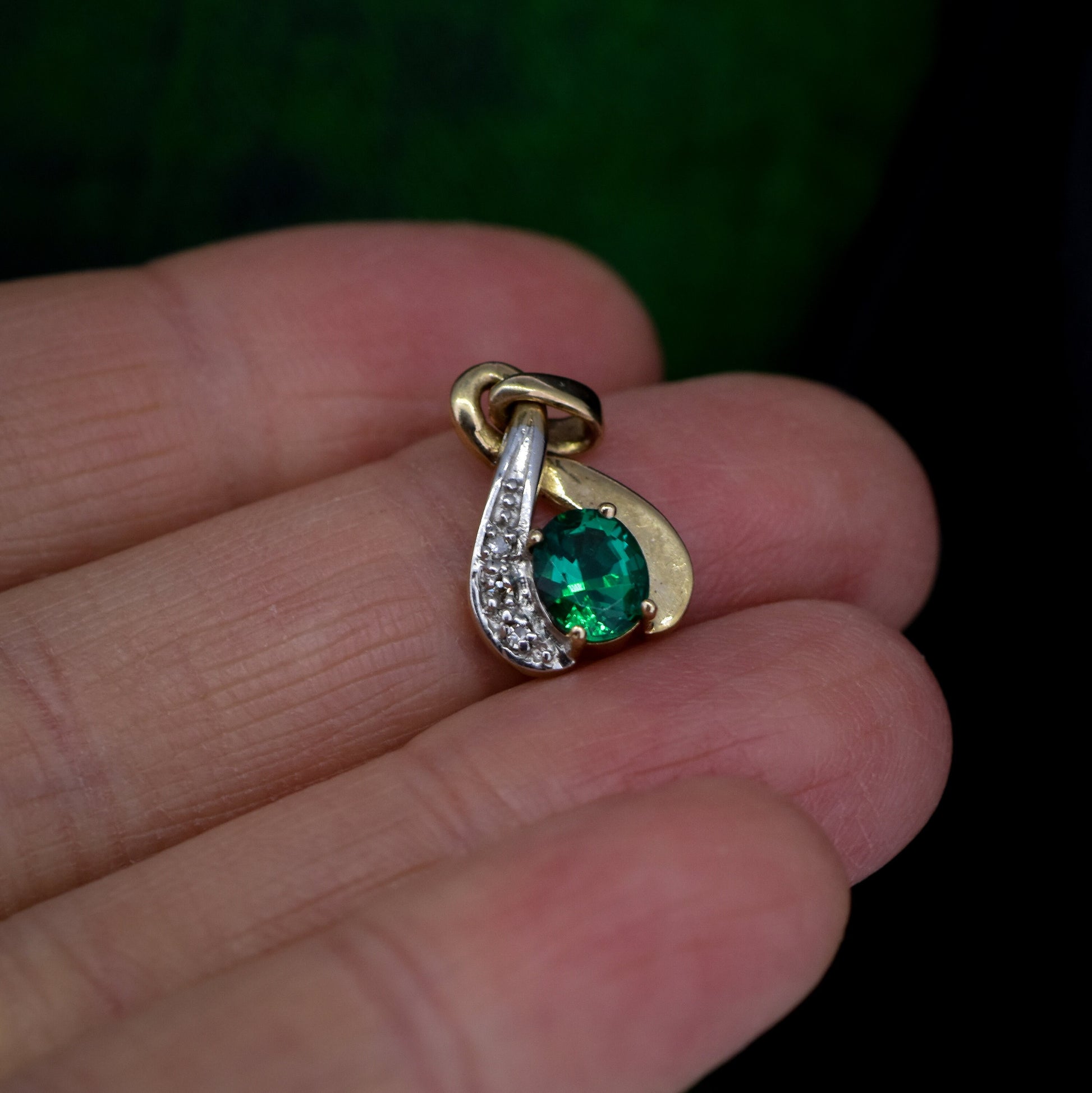 Vintage Synthetic Emerald and Diamond 9ct 9K Yellow Gold Drop Pendant Charm
