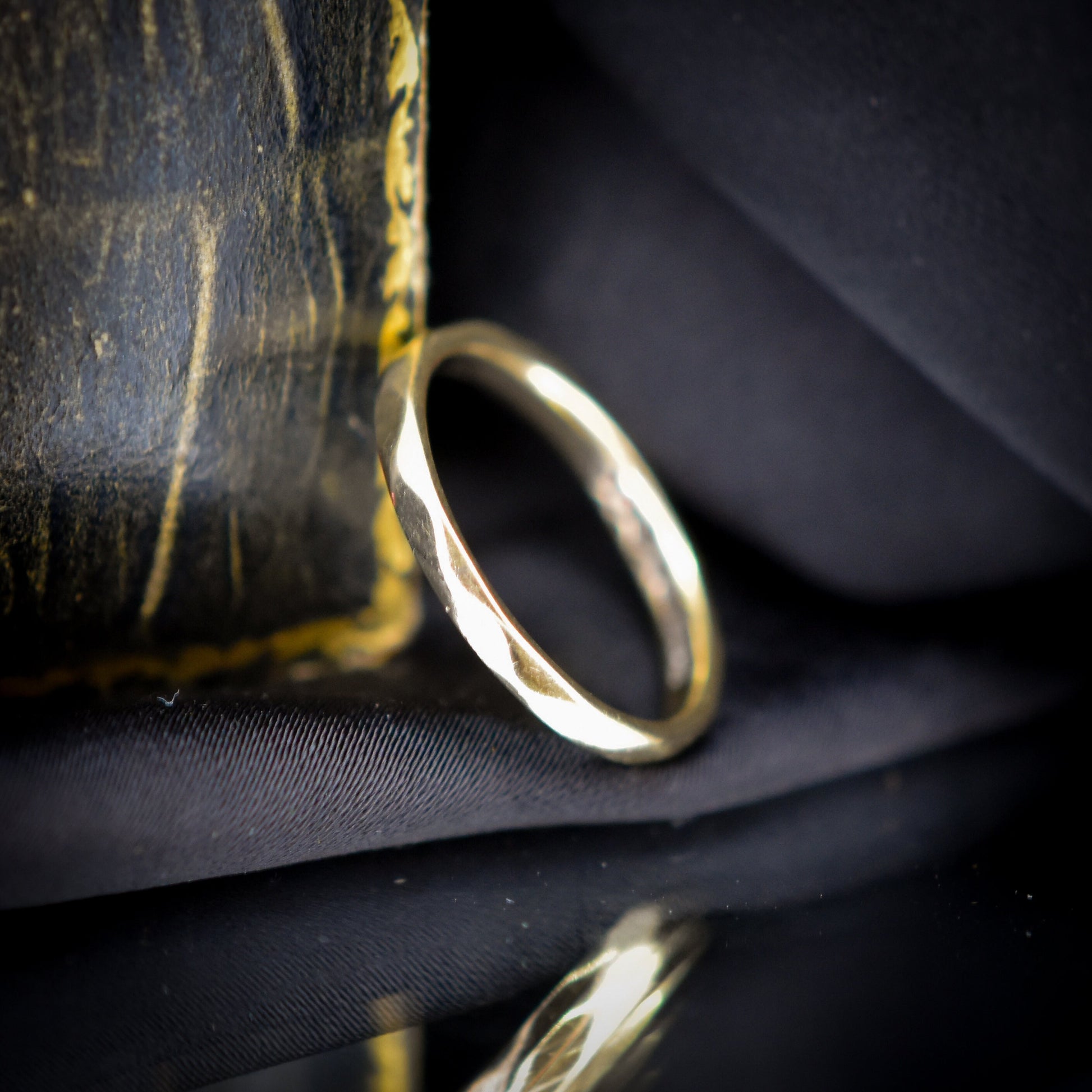 Vintage Faceted Gold Stacking Wedding Band Ring | Dated 1951