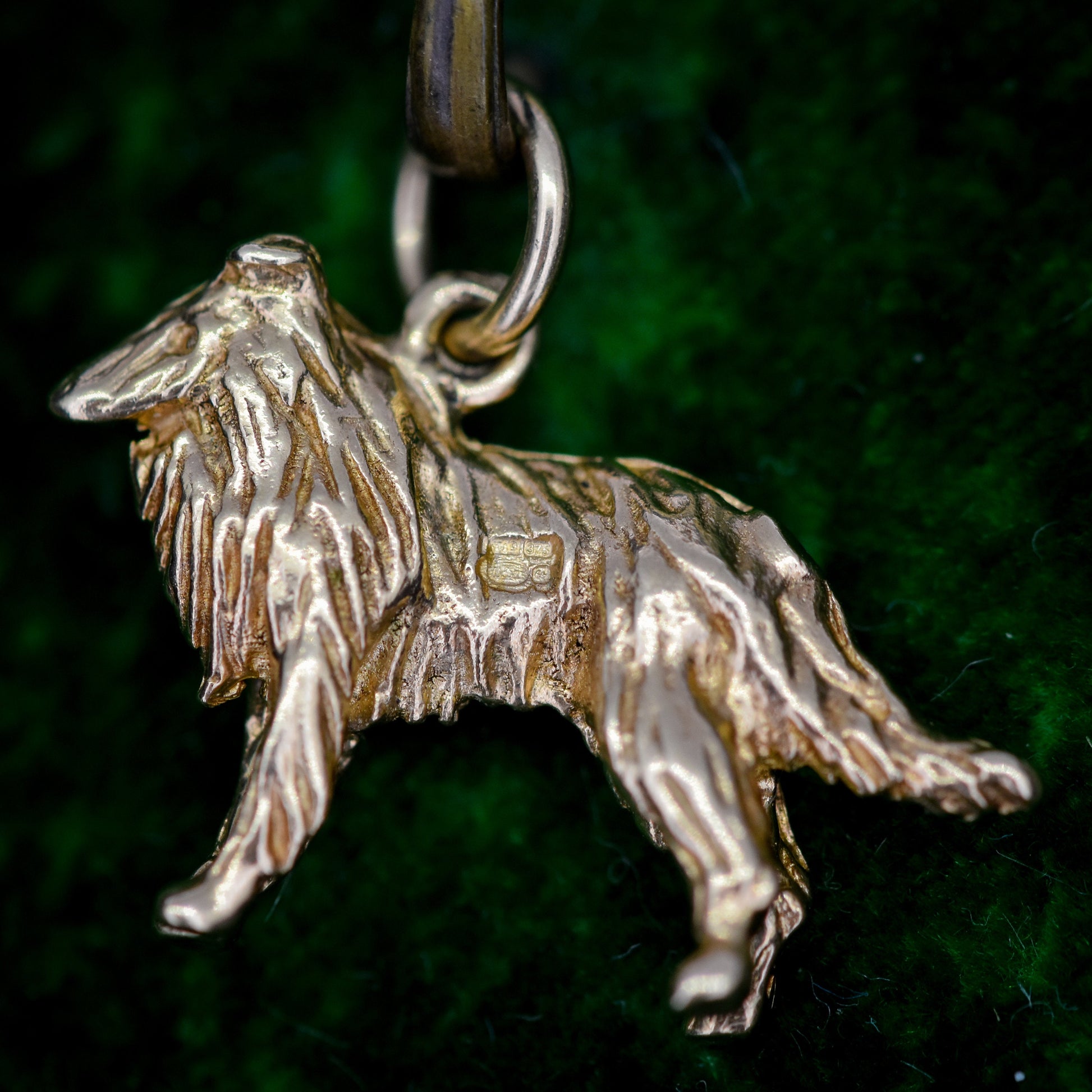Vintage 9ct Yellow Gold 'Lassie' Collie Dog Charm Pendant