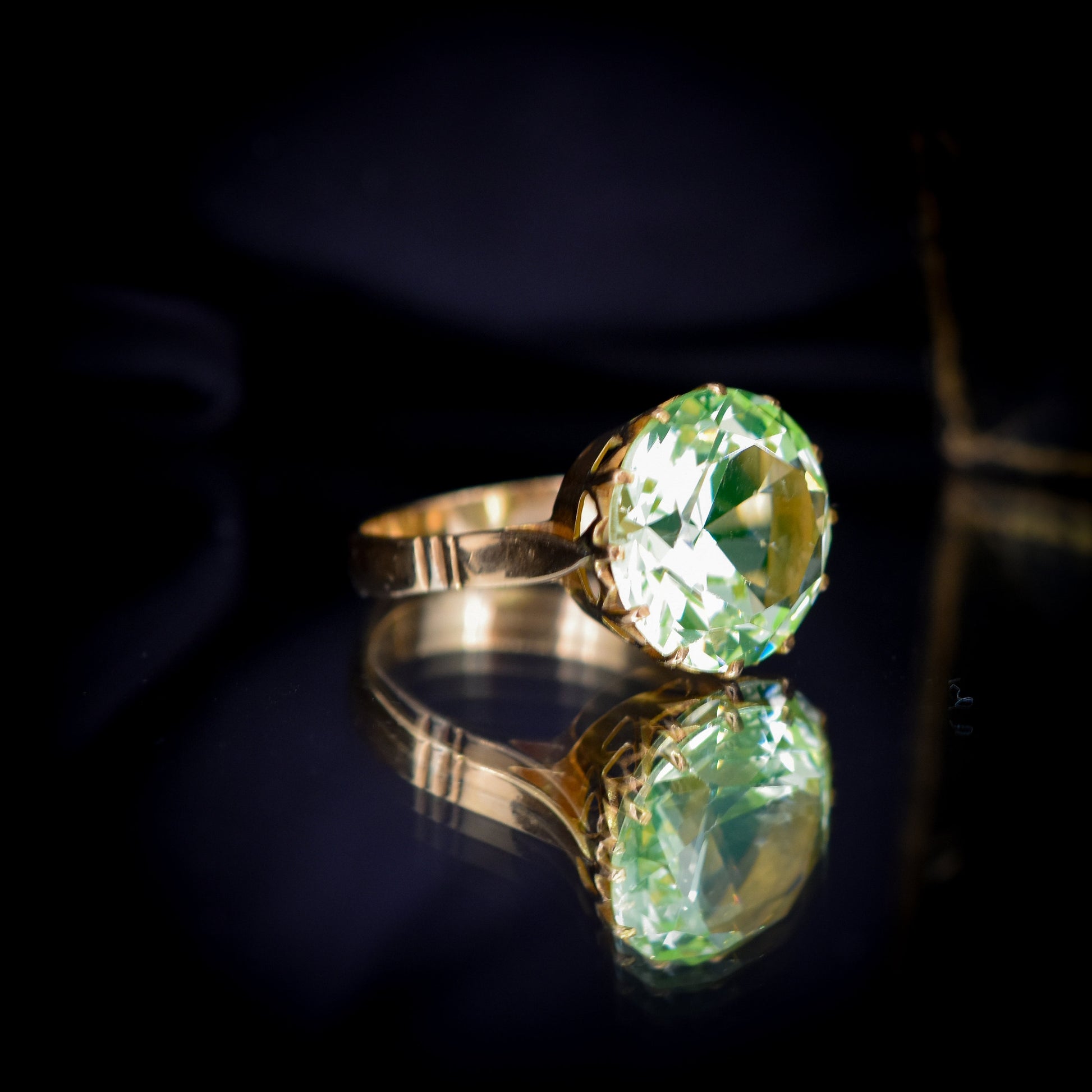 Vintage Round Green Spinel 22ct Yellow Gold Cocktail Ring