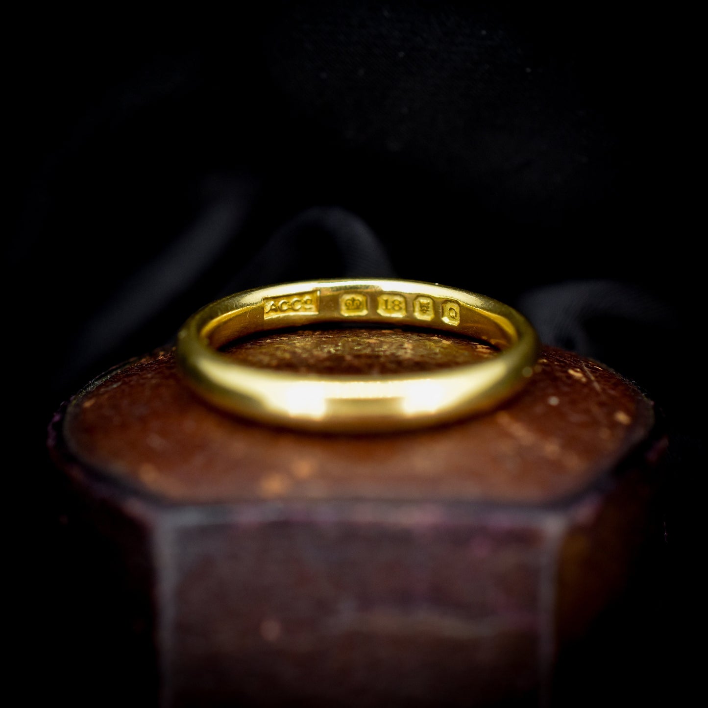 Vintage 18ct Yellow Gold Plain Stacking Wedding Band Ring