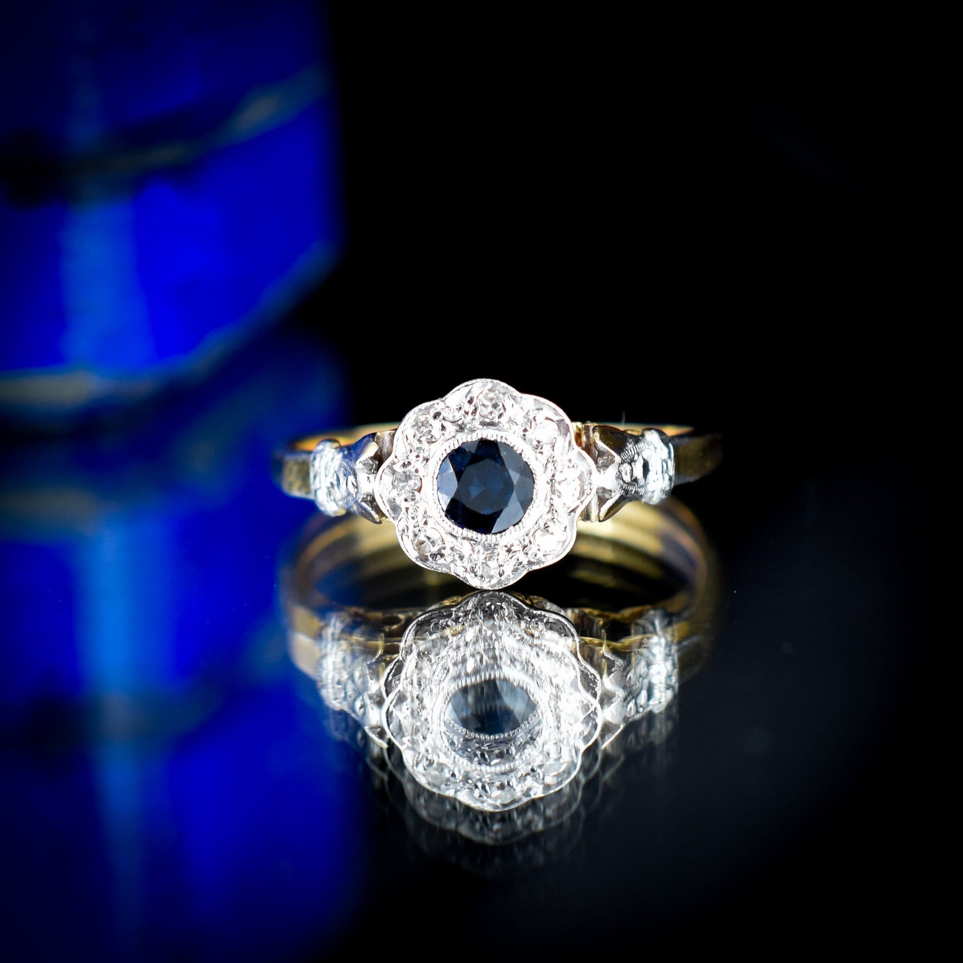 Art Deco Blue Sapphire and Diamond Daisy Flower Cluster 18ct Yellow Gold and Platinum Ring