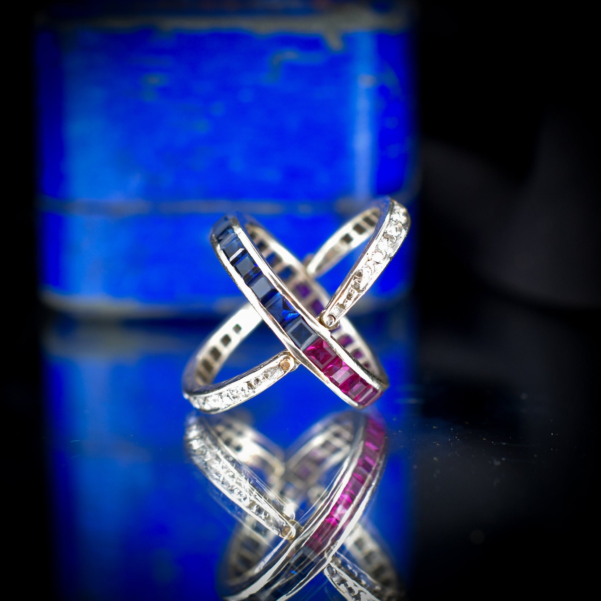 Art Deco Diamond Blue Sapphire and Ruby Swivel Flip "Day and Night" White Gold Band Ring | Circa.1920