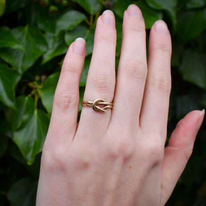 Vintage '1978' Lovers Knot 9ct Gold Ring Band