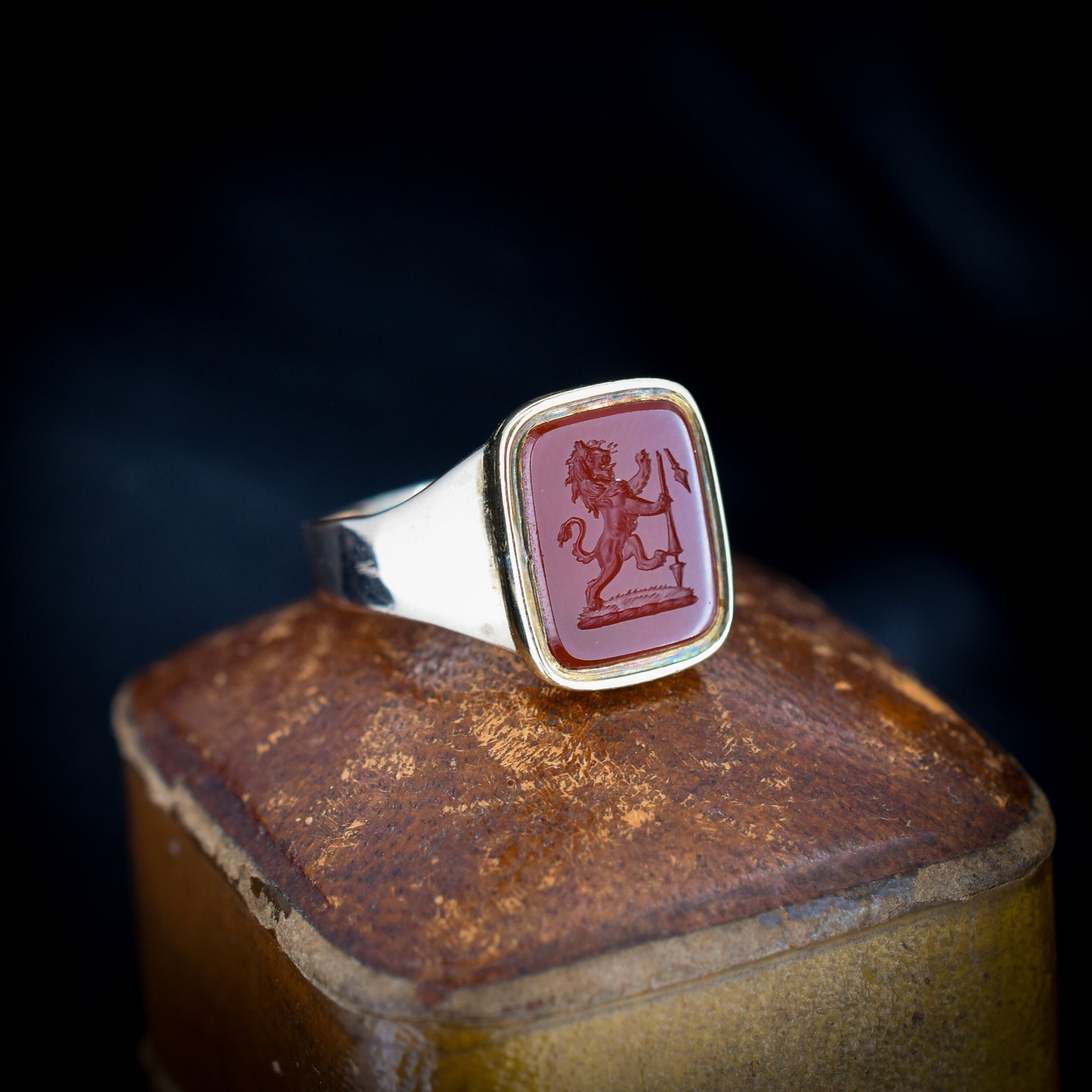Antique Carnelian Rampant Lion Intaglio Yellow Gold Signet Ring